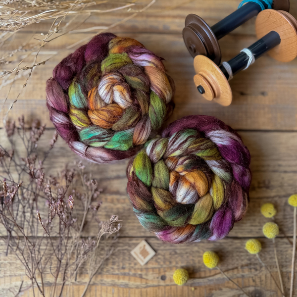 BORDOVÁ/ ZELENÁ ručne farbený česanec merino a ľan | Woolento