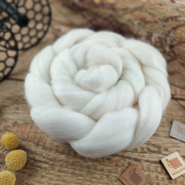 POLWARTH NATUR fine wool combed top
