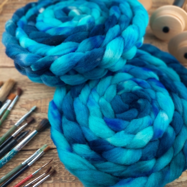 Woolento slovak merino wool fibre roving for spinning felting hand dyed blue turquoise