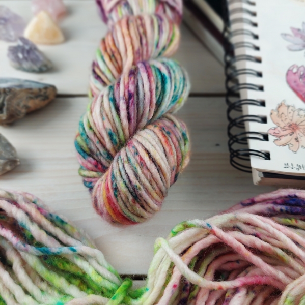 Zuna knitting yarn hand dyed fine merino wool chunky bulky Woolento